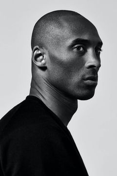 Kobe Bryant interpreta Kobe Bryant (archive footage) (uncredited)