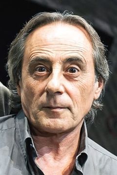 Nino Formicola interpreta soldato
