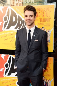 Jack Baggs interpreta Gary