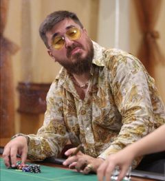 Doru Catanescu interpreta Poștaș