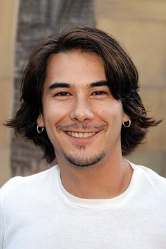James Duval interpreta Freb