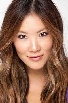 Ally Maki interpreta Jenny