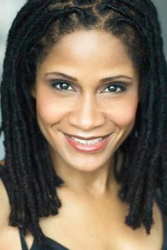 Melissa Murray-Mutch interpreta Connie