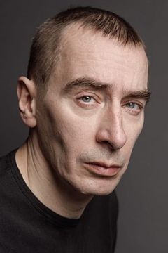 Konstantin Murzenko interpreta Guest at the Party