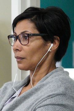 Nicole Rubio interpreta Birdcage Waitress