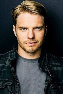 David Paetkau interpreta Sam Braddock