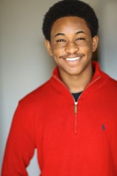 Renwick D. Scott II interpreta Kid