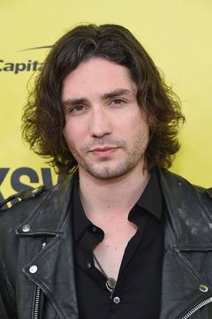 John Patrick Amedori interpreta Poot