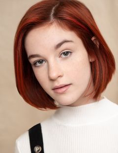 Nicole Scimeca interpreta Daughter