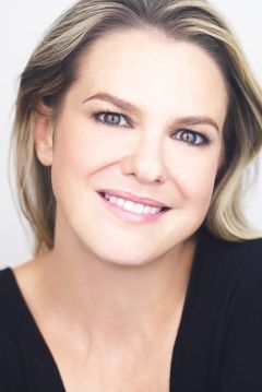 Larisa Oleynik interpreta Maria at 18