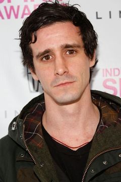 James Ransone interpreta Officer Thomas Prudenti