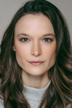 Jane McGregor interpreta Rachel