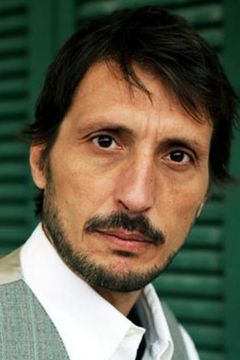 Marcello Prayer interpreta Tore