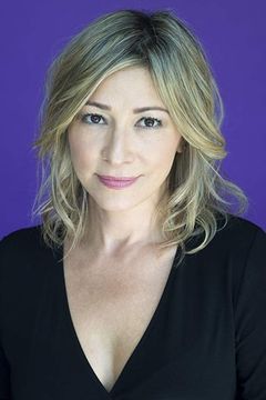 Angela Asher interpreta Tanya Reinhardt