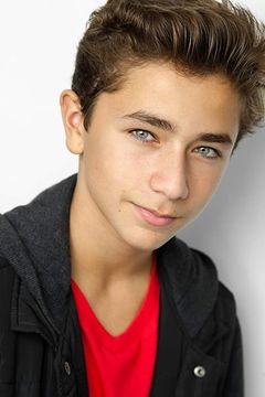 Aidan Andrews interpreta Bike Boy (voice)