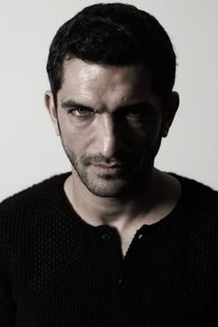 Amr Waked interpreta Emir Said Bin Abydos