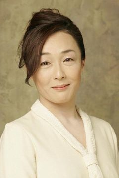 Midoriko Kimura interpreta Tomomi Arai (voice)