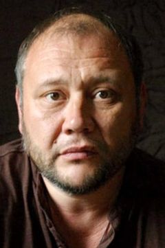 Yuri Stepanov interpreta Himy