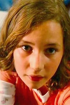 Greta Makena Gibson interpreta Lunch Kid #2
