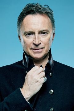 Robert Carlyle interpreta Mr. Gold / Rumplestiltskin / Weaver
