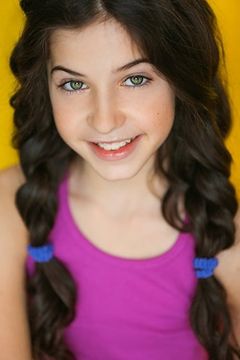 Cassidy Naber interpreta Chelsea (voice)