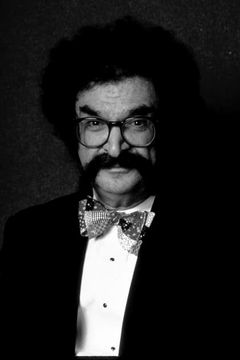 Gene Shalit interpreta Self (uncredited)