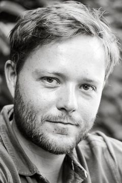 Franck Laisné interpreta Dominique