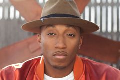 Lecrae interpreta Archangel Gabriel