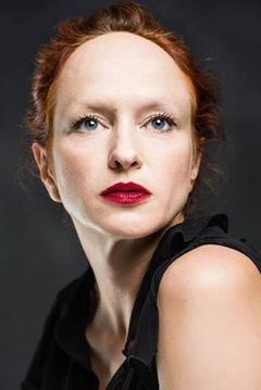 Elena Morozova interpreta Katarina Stravinskaya