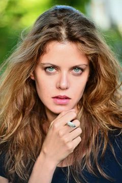Emilia Verginelli interpreta Screenwriter Friend