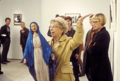 Jean Schertler interpreta Grandma