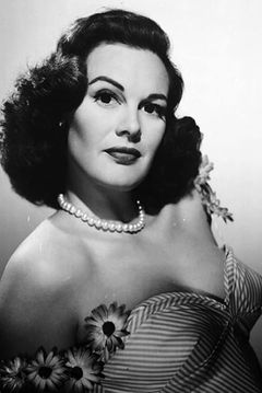 Patricia Medina interpreta Kitty
