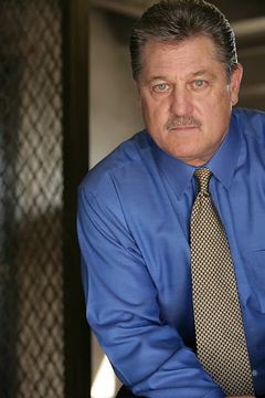Barry Sigismondi interpreta Bob Orton