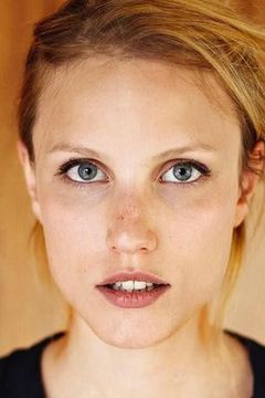 Isabel Thierauch interpreta Lousanne