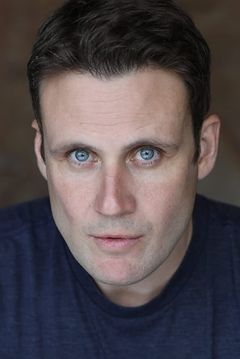 Alex Feldman interpreta Medic Goldshmidt