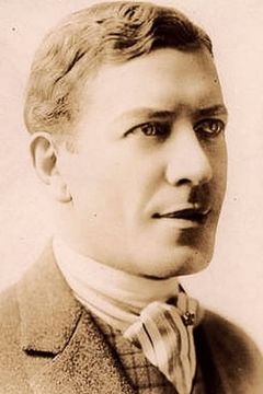 Paul Scardon interpreta Juryman (uncredited)