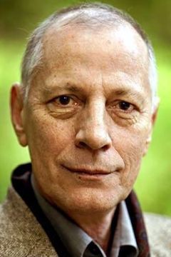 Michael Gerber interpreta Zahnarzt Dr. Czimmy