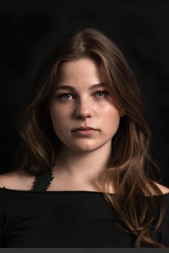Amelie Pease interpreta Lisa Miller