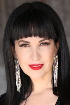 Grey DeLisle interpreta Additional Voices (voice)
