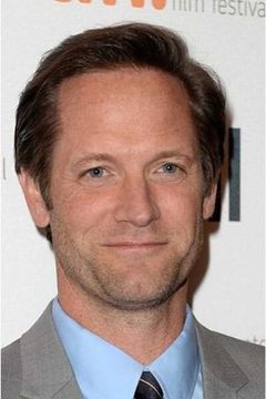 Matt Letscher interpreta Charlie