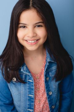 Caroline Valencia interpreta Baby Valentina (uncredited)