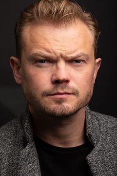 Nikolai Nikolaeff interpreta Leo'2 Dads' Kosov-Meyer