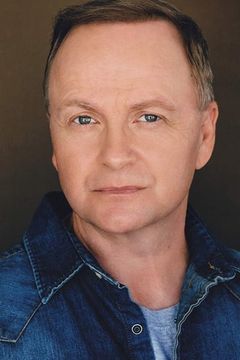 Doug McKeon interpreta Billy Ray