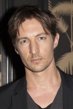 Benn Northover interpreta Hogsmeade Death Eater