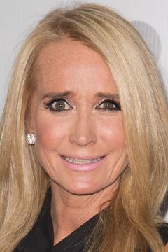 Kim Richards interpreta Kathy