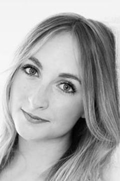 Emily Thompson-Smith interpreta Undead