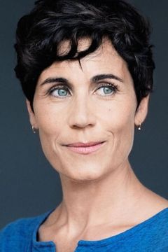 Nina Kunzendorf interpreta Conny Mey