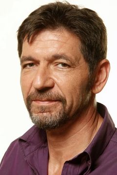 Gerasimos Skiadaresis interpreta Mr. Stamatis