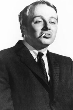 John Davis Chandler interpreta Deuce