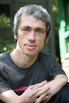 Mat Fraser interpreta Paul the Illustrated Seal